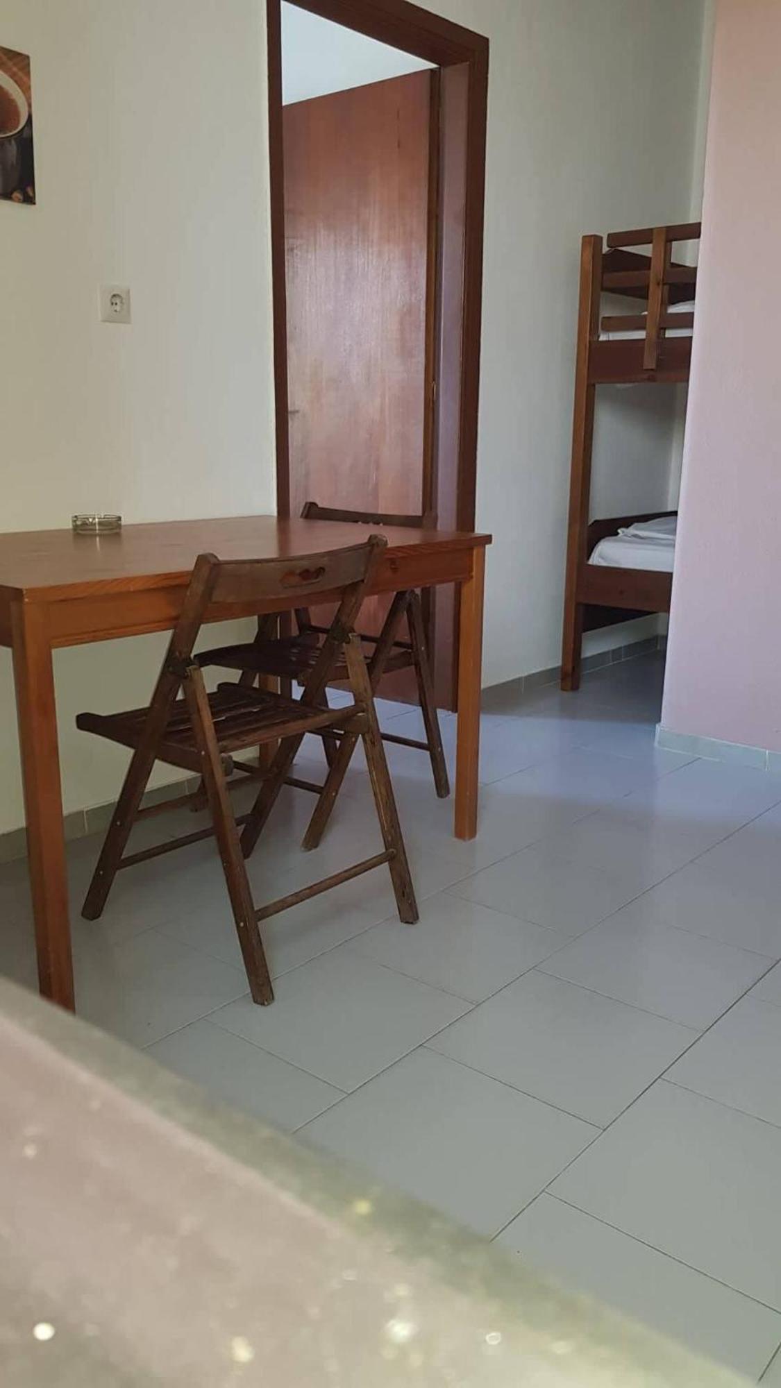 Athina Apartments Толон Экстерьер фото