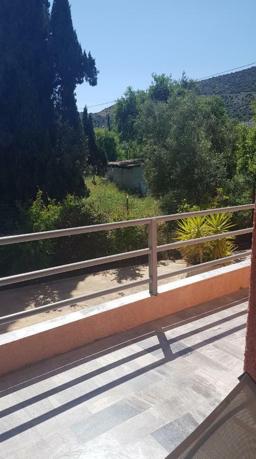 Athina Apartments Толон Экстерьер фото