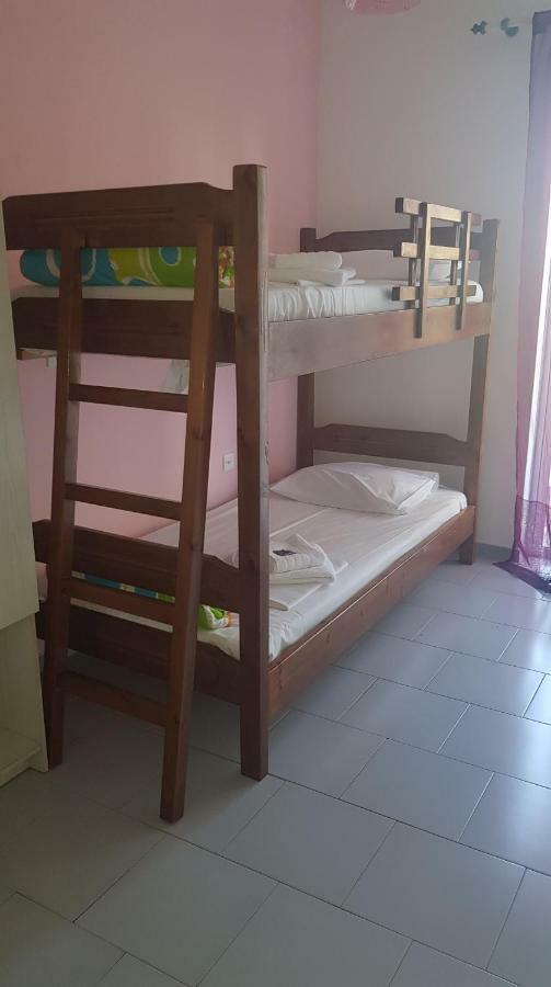 Athina Apartments Толон Экстерьер фото