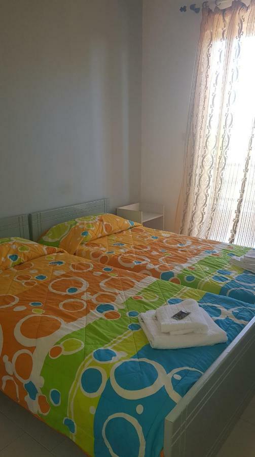 Athina Apartments Толон Экстерьер фото